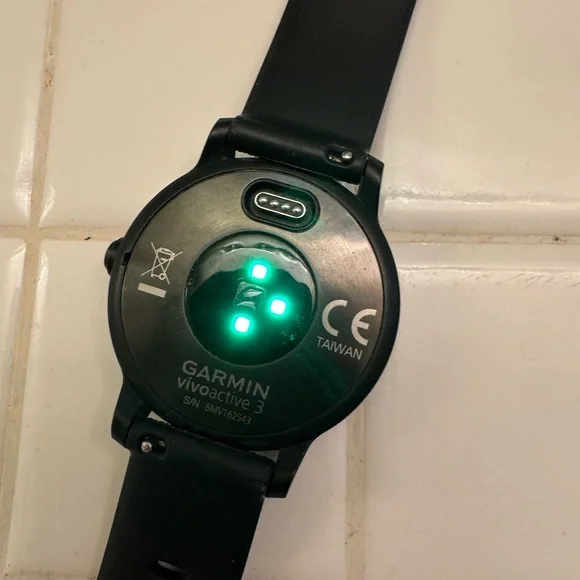 Garmin Black Smartwatch with Circular Display and Silicone Strap - Picture 2 of 7